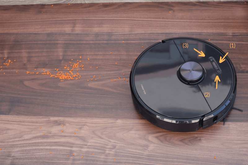 The Roborock S6 control buttons from above